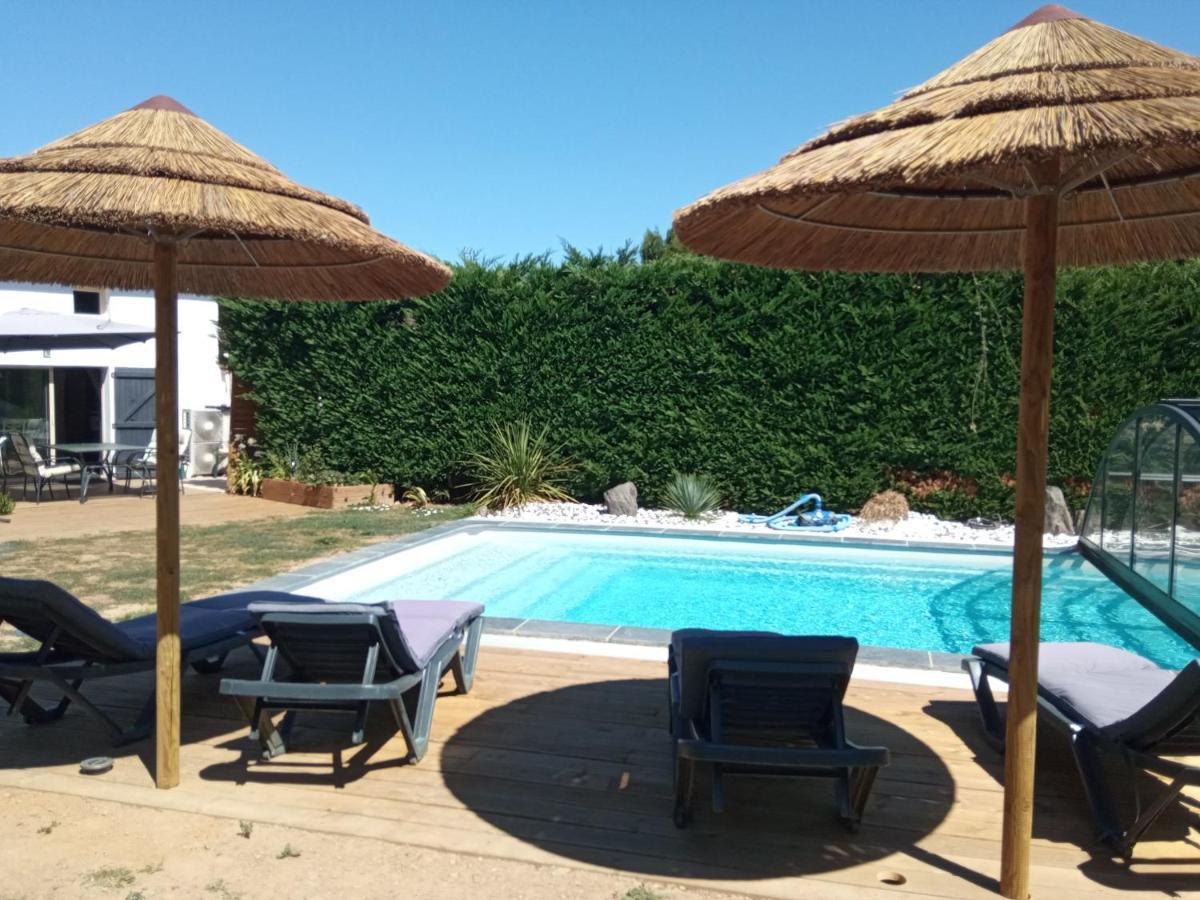 Mas Des Vignes Piscine Chauffee Acomodação com café da manhã Le Champ-Saint-Pere Exterior foto